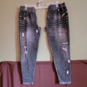 Black Jean printed tights.